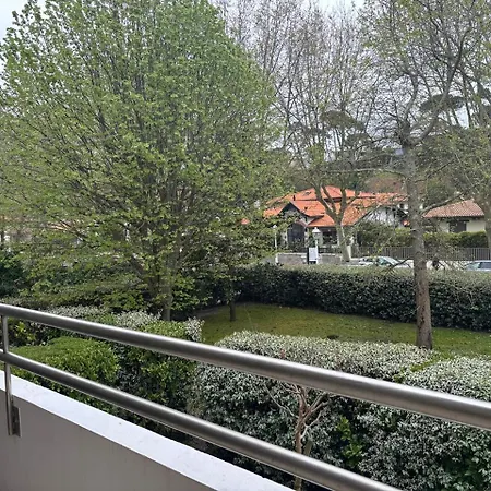 Spacieux 3 Pieces Avec Terrasse A 3mn De La アパート