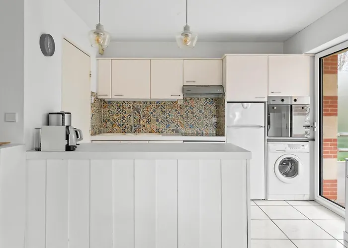 Apartment Spacieux 3 Pieces Avec Terrasse, A 3 Min, Linge Et Menage Inclus *